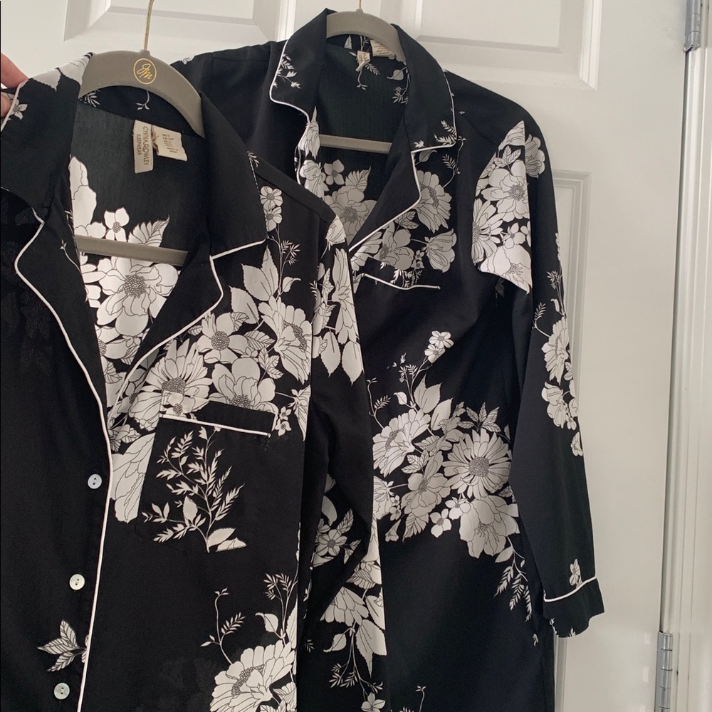 👰🏻‍♀️💍Bridesmaid 2 Black and White Floral Pajama Tops S